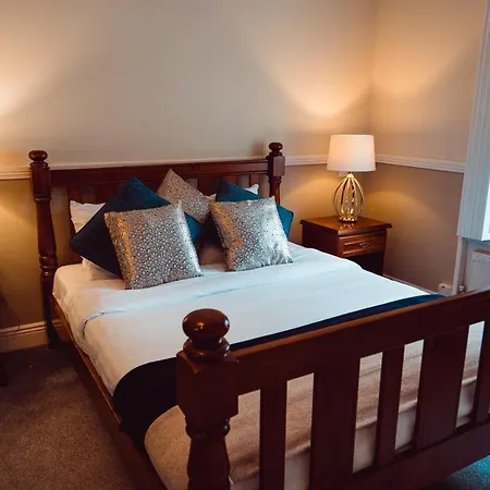 Greenway Manor فندق واتيرفورد