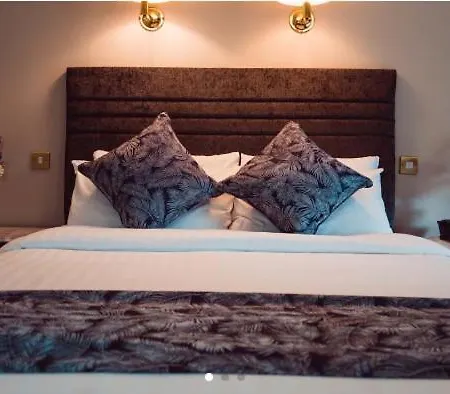 Greenway Manor فندق واتيرفورد