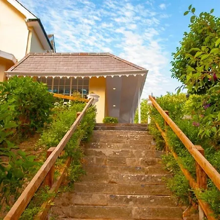 Greenway Manor Hotel