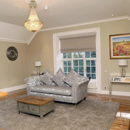 Greenway Manor واتيرفورد