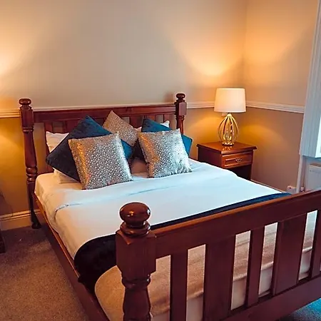 Greenway Manor 3*