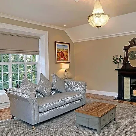Greenway Manor 3*