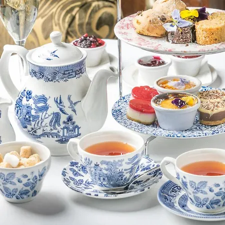 Greenway Manor 3* واتيرفورد