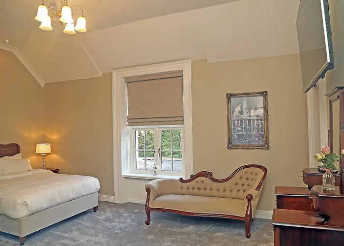 Greenway Manor Hotel 3*